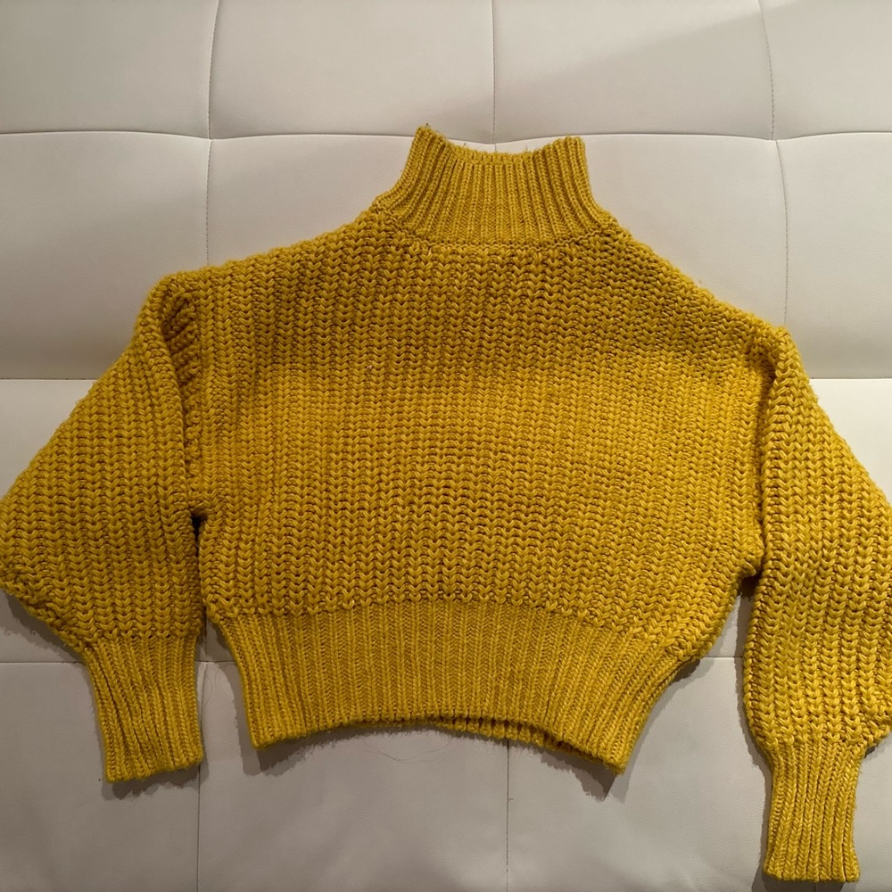 H&M small sweater